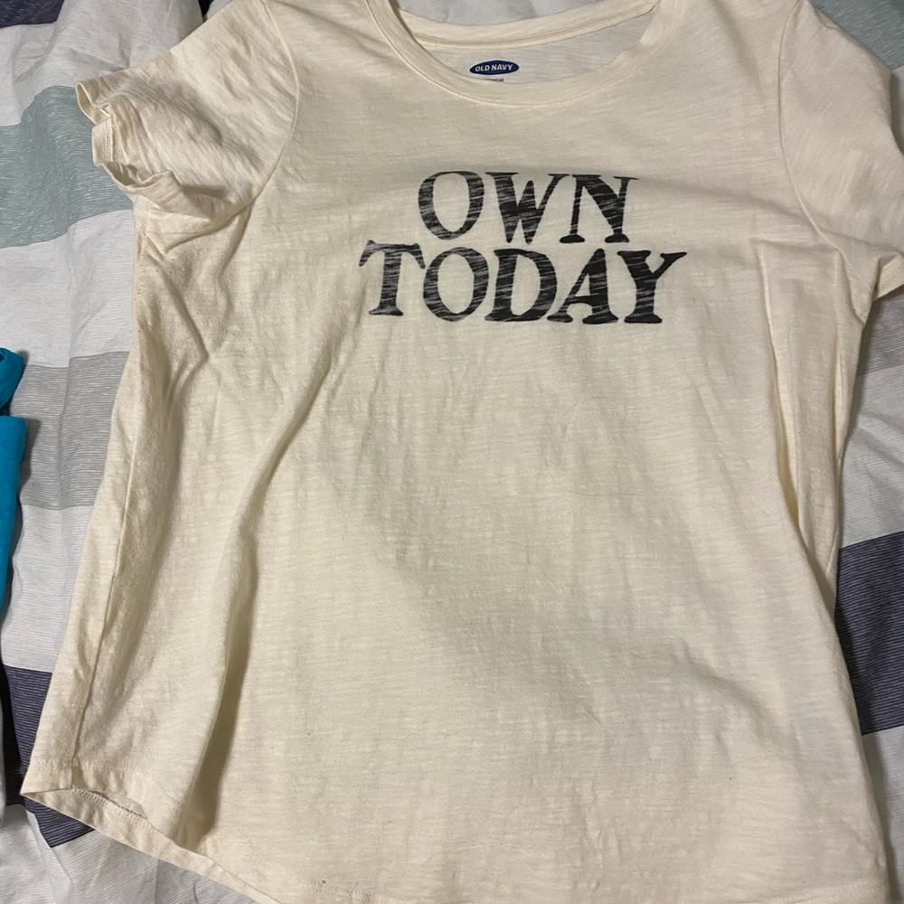 Old Navy t shirt *FINAL PRICE *